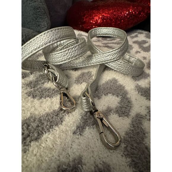 Add on bag/purse/pocketbook novelty strap silver metallic - Picture 1 of 4